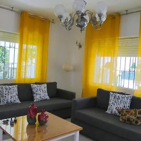 Juanita Villa Fuengirola